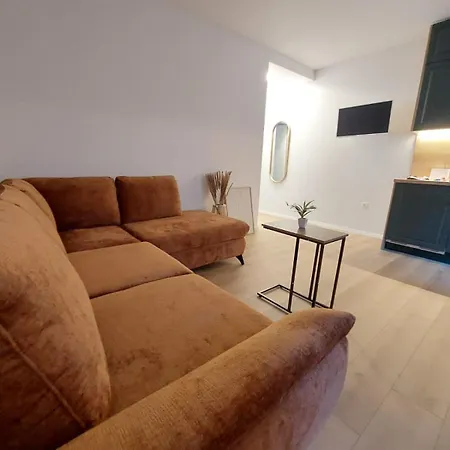 Apartment Verde Апартаменты Стари Град